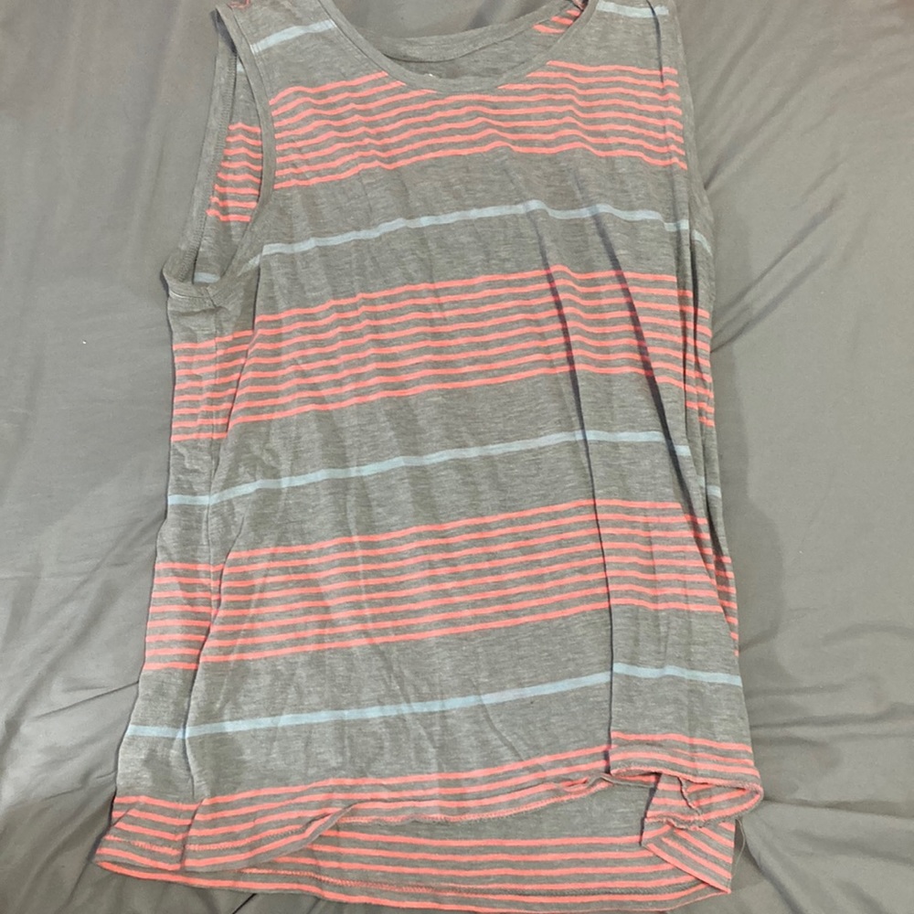 Gray and pink striped tank top for running